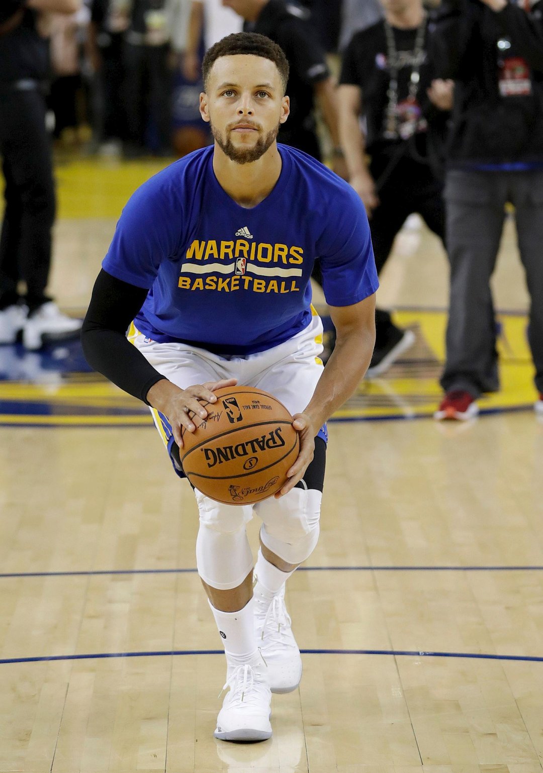 作为曾与多 作为曾与多