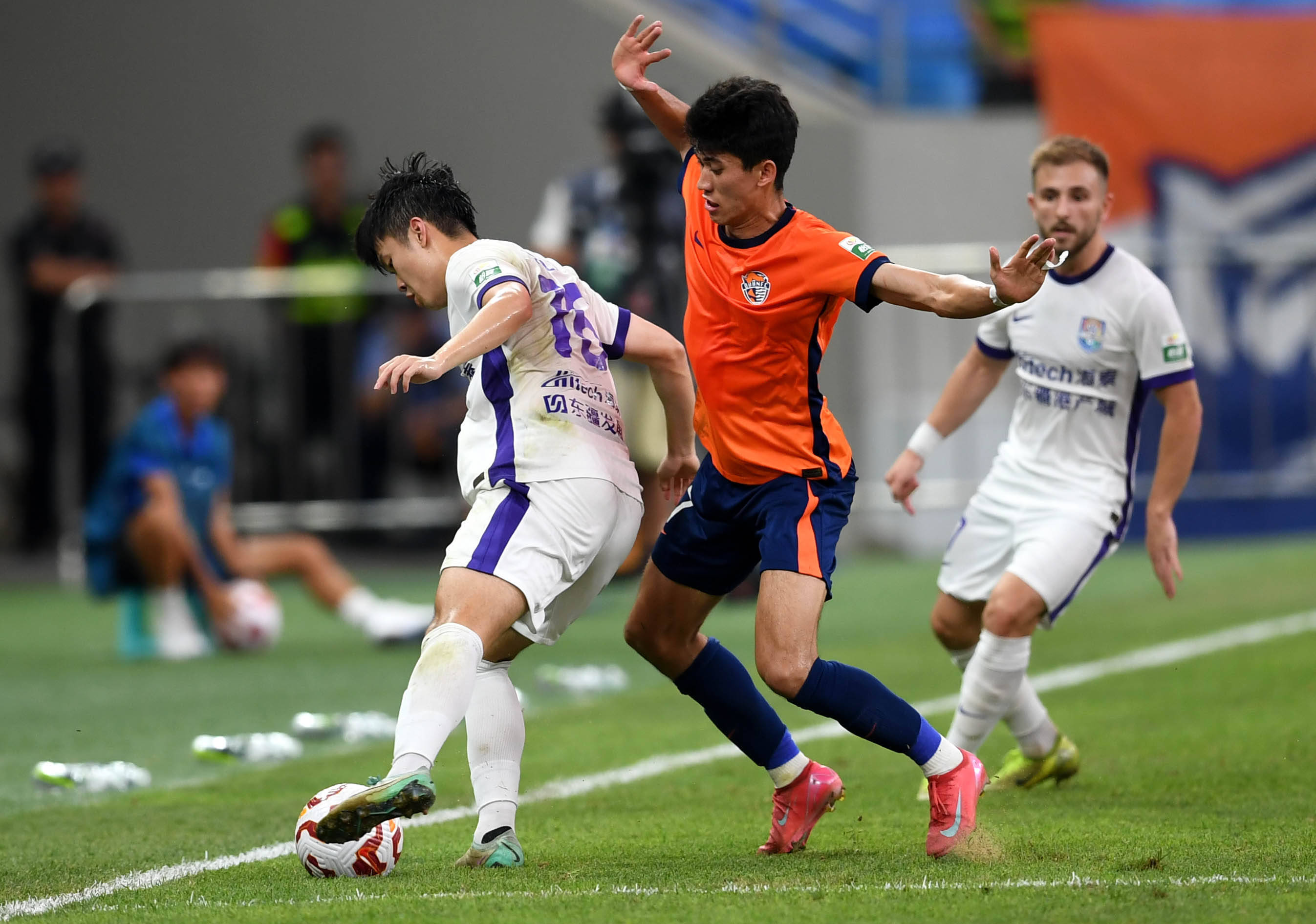 巨额解约成 巨额解约成